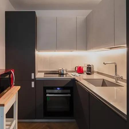 Trastevere Corte Rooftop & Gym Apartment